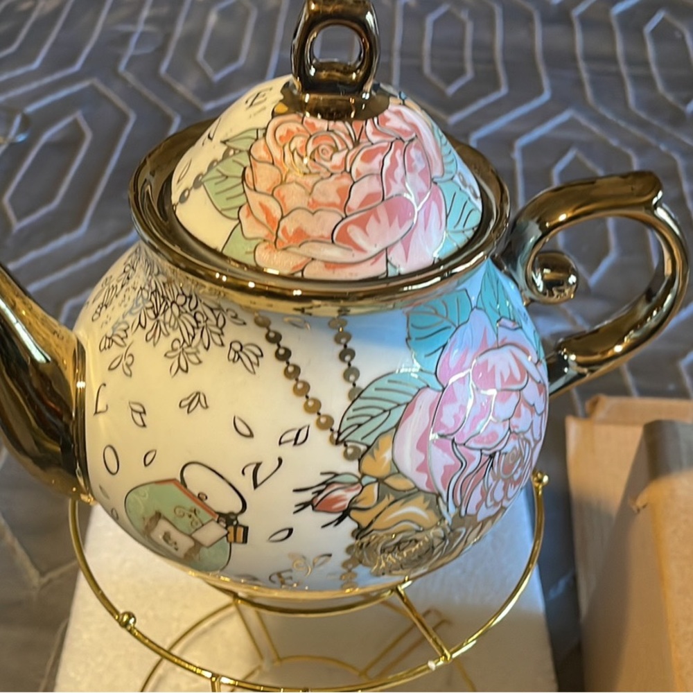 Brand New Tea Pot Set